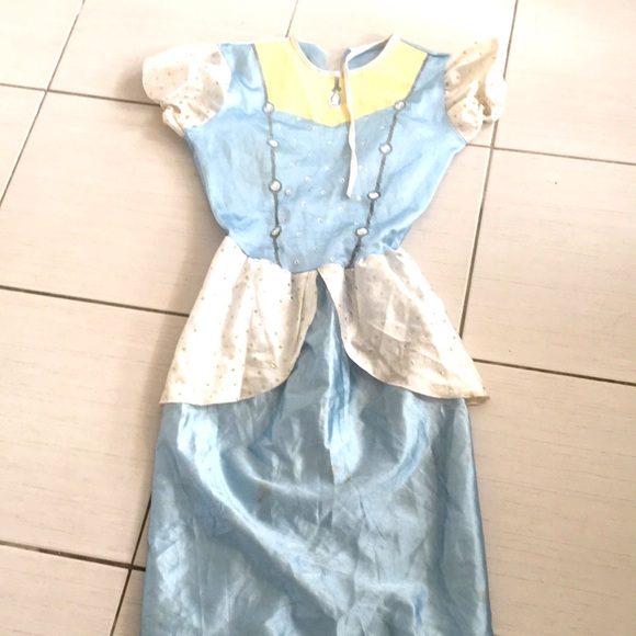 Girls Princess Halloween Costume - Picture 2 of 12